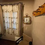 Pinecone Lodge, River Garden Apartment *