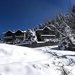Pinecone Lodge, River Garden *