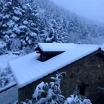 Pinecone Lodge, River Garden *