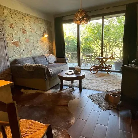 Apartment Pinecone Lodge, River Garden *