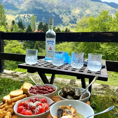 Lejlighed Pinecone Lodge, Wellness Garden Eptálofos