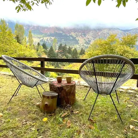 Pinecone Lodge, Wellness Garden Eptálofos