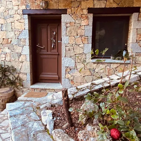 Pinecone Lodge, River Garden * Eptalofos