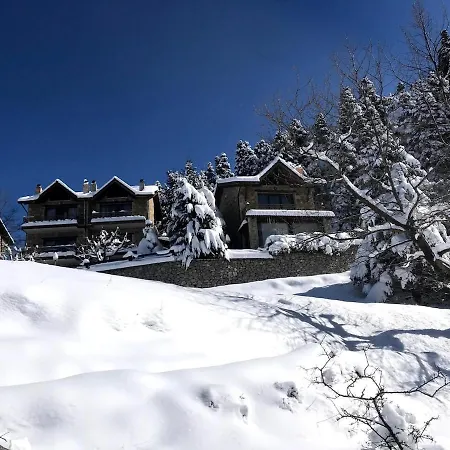 Pinecone Lodge, River Garden *