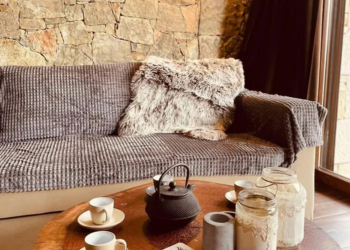 Pinecone Lodge, Wellness Garden Επτάλοφος