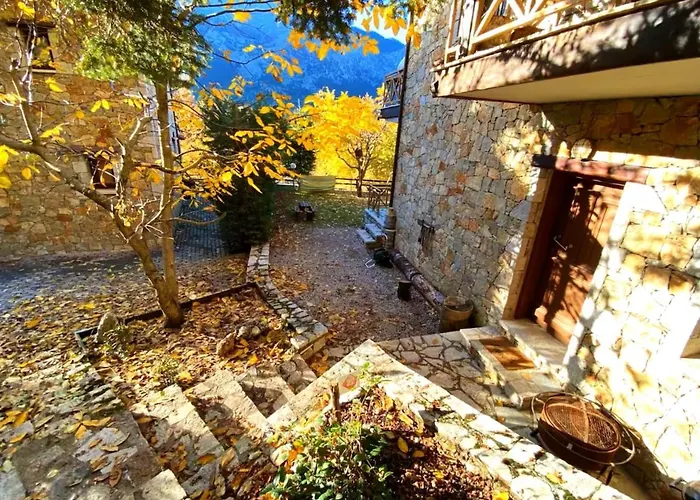 Pinecone Lodge, Wellness Garden Διαμέρισμα Επτάλοφος
